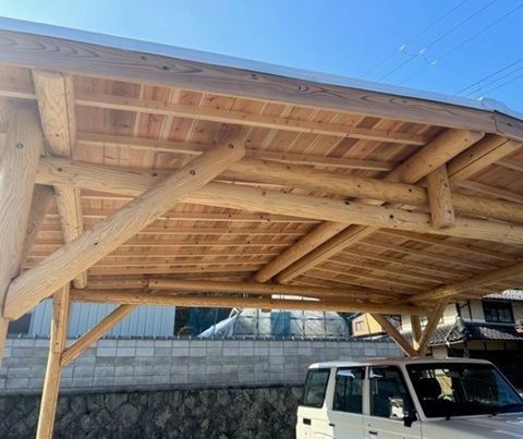 �ؐ��J�[�|�[�g�@�{�H����